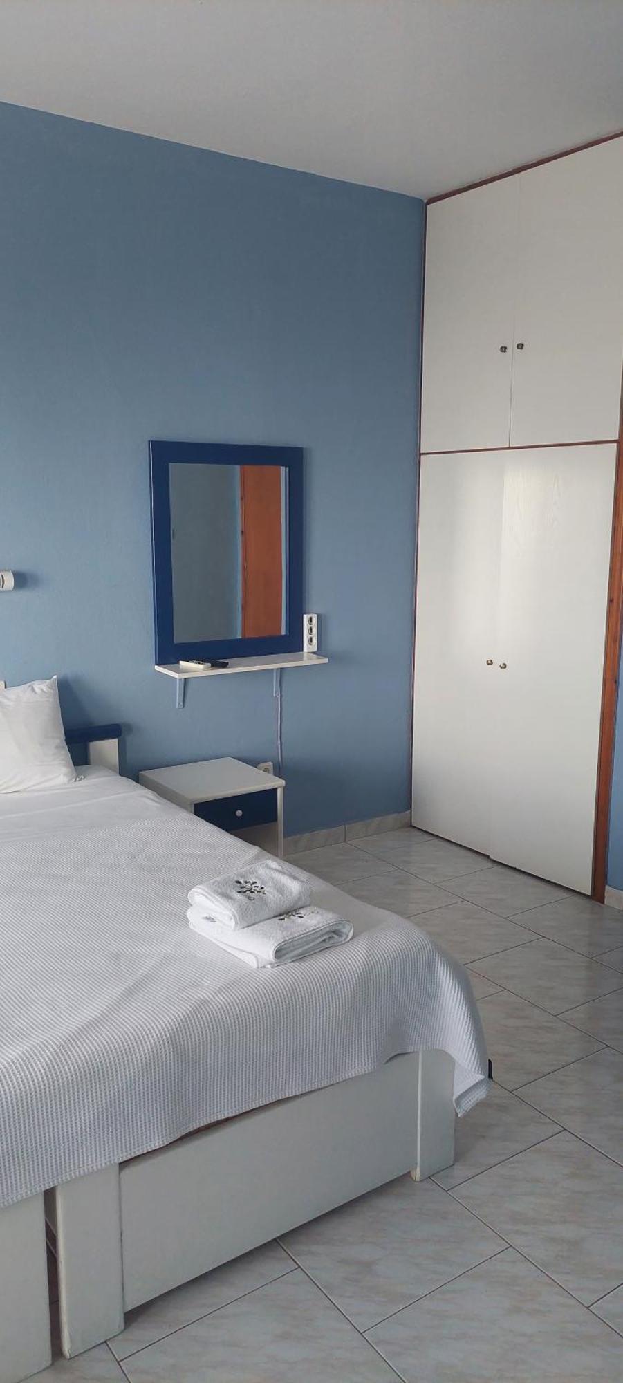 Seaside Studios Paralia Dionysiou Quarto foto