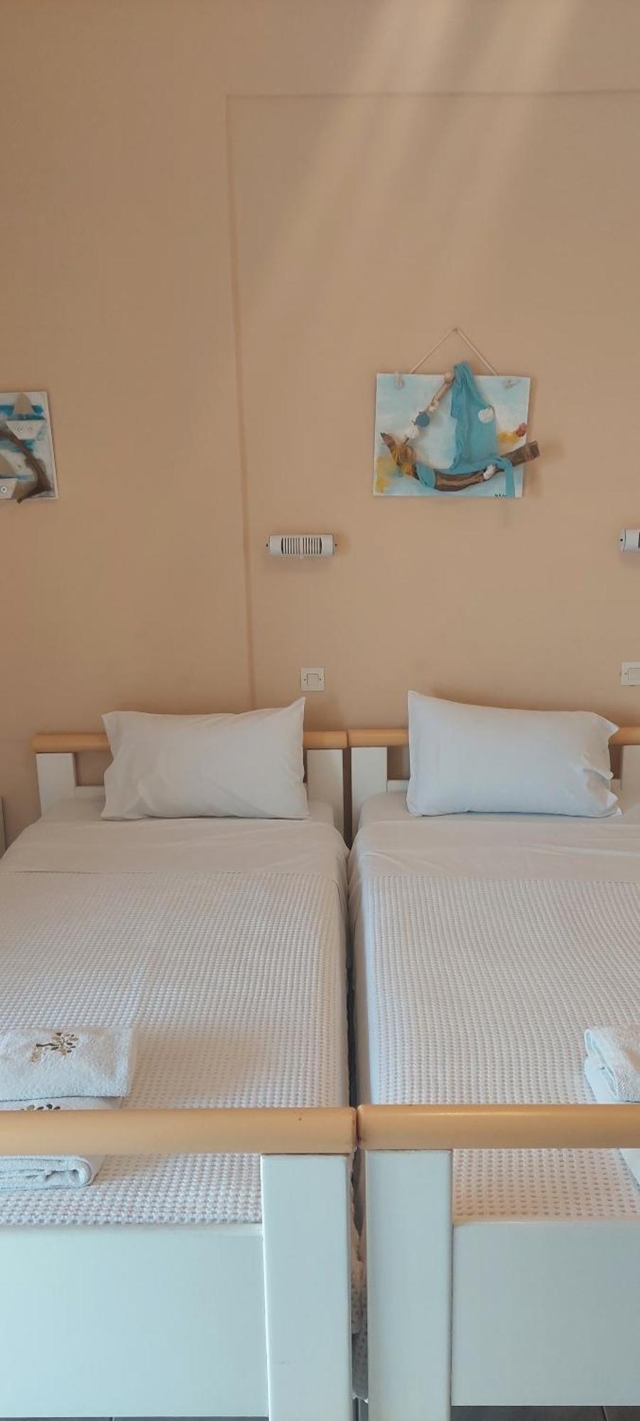 Seaside Studios Paralia Dionysiou Quarto foto